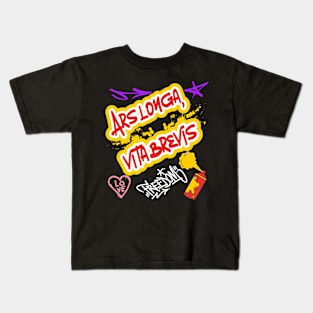 Graffiti art: Ars longa vita brevis Kids T-Shirt